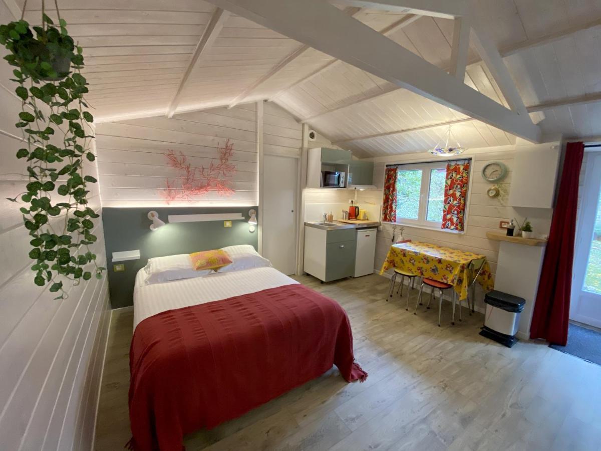 Bed and Breakfast Le Cabanon De Chessy Exterior foto